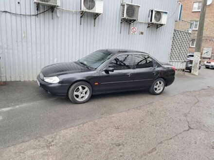 Черный Форд Мондео, объемом двигателя 0 л и пробегом 211 тыс. км за 1950 $, фото 1 на Automoto.ua