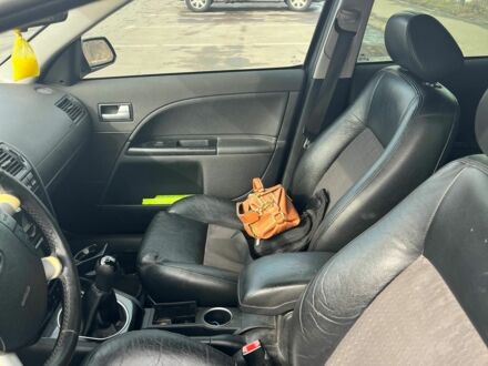 Чорний Форд Мондео, об'ємом двигуна 2 л та пробігом 300 тис. км за 1621 $, фото 1 на Automoto.ua