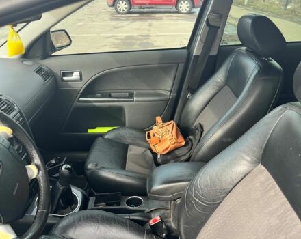 Чорний Форд Мондео, об'ємом двигуна 2 л та пробігом 300 тис. км за 1621 $, фото 1 на Automoto.ua