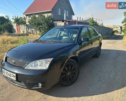 Чорний Форд Мондео, об'ємом двигуна 1.8 л та пробігом 270 тис. км за 3800 $, фото 1 на Automoto.ua