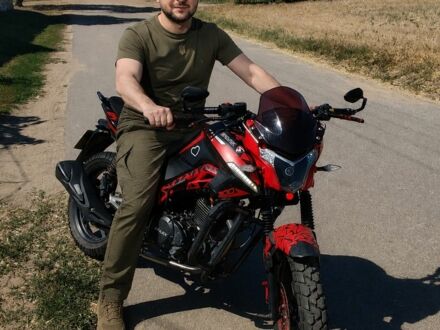 Чорний Форд Мондео, об'ємом двигуна 2 л та пробігом 367 тис. км за 3000 $, фото 1 на Automoto.ua