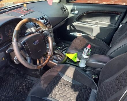 Черный Форд Мондео, объемом двигателя 2 л и пробегом 288 тыс. км за 3844 $, фото 1 на Automoto.ua