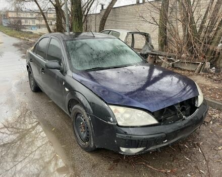 Черный Форд Мондео, объемом двигателя 1.8 л и пробегом 200 тыс. км за 600 $, фото 1 на Automoto.ua