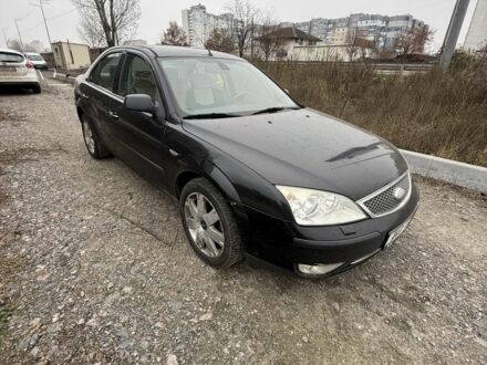 Черный Форд Мондео, объемом двигателя 2 л и пробегом 300 тыс. км за 2500 $, фото 1 на Automoto.ua