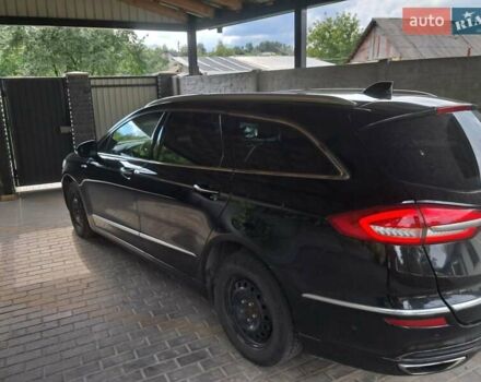 Черный Форд Мондео, объемом двигателя 2 л и пробегом 180 тыс. км за 15000 $, фото 1 на Automoto.ua