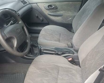 Фиолетовый Форд Мондео, объемом двигателя 1.6 л и пробегом 255 тыс. км за 2800 $, фото 6 на Automoto.ua