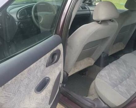 Фиолетовый Форд Мондео, объемом двигателя 1.6 л и пробегом 255 тыс. км за 2800 $, фото 11 на Automoto.ua