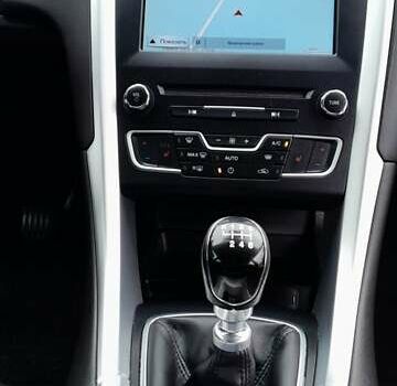 Фиолетовый Форд Мондео, объемом двигателя 2 л и пробегом 171 тыс. км за 13600 $, фото 4 на Automoto.ua