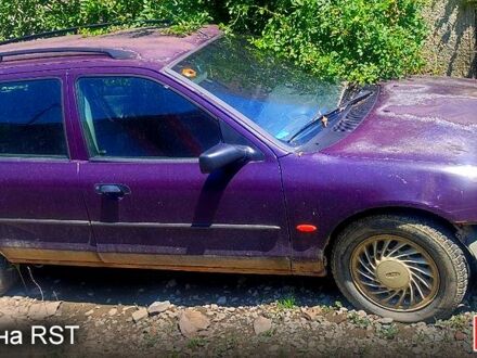 Фиолетовый Форд Мондео, объемом двигателя 1.6 л и пробегом 450 тыс. км за 600 $, фото 1 на Automoto.ua