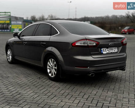 Коричневый Форд Мондео, объемом двигателя 2 л и пробегом 135 тыс. км за 9950 $, фото 2 на Automoto.ua