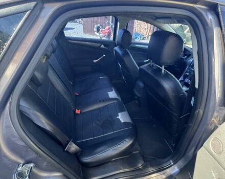 Коричневий Форд Мондео, об'ємом двигуна 2 л та пробігом 285 тис. км за 10500 $, фото 6 на Automoto.ua