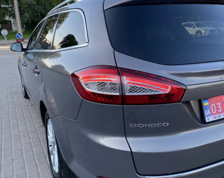Коричневий Форд Мондео, об'ємом двигуна 2 л та пробігом 244 тис. км за 7600 $, фото 3 на Automoto.ua