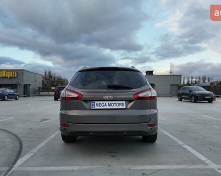 Коричневый Форд Мондео, объемом двигателя 2 л и пробегом 230 тыс. км за 7490 $, фото 4 на Automoto.ua