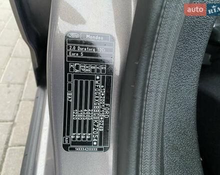 Коричневый Форд Мондео, объемом двигателя 2 л и пробегом 244 тыс. км за 7400 $, фото 31 на Automoto.ua