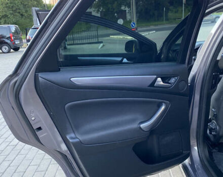 Коричневий Форд Мондео, об'ємом двигуна 2 л та пробігом 244 тис. км за 7600 $, фото 19 на Automoto.ua