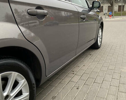 Коричневый Форд Мондео, объемом двигателя 2 л и пробегом 244 тыс. км за 7400 $, фото 11 на Automoto.ua