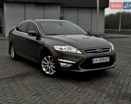 Коричневый Форд Мондео, объемом двигателя 2 л и пробегом 135 тыс. км за 9950 $, фото 1 на Automoto.ua