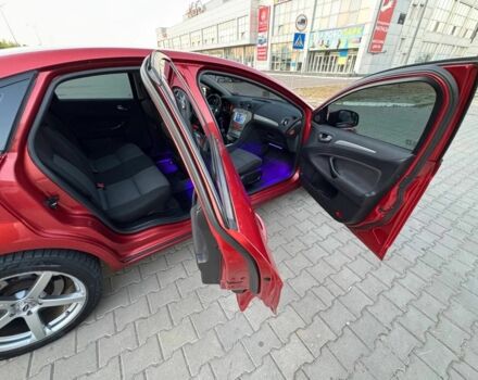 Красный Форд Мондео, объемом двигателя 1.8 л и пробегом 360 тыс. км за 4500 $, фото 11 на Automoto.ua