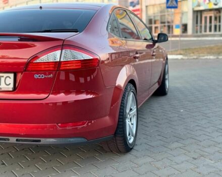 Красный Форд Мондео, объемом двигателя 1.8 л и пробегом 360 тыс. км за 4500 $, фото 5 на Automoto.ua