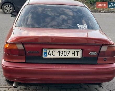 Красный Форд Мондео, объемом двигателя 1.6 л и пробегом 350 тыс. км за 1700 $, фото 3 на Automoto.ua