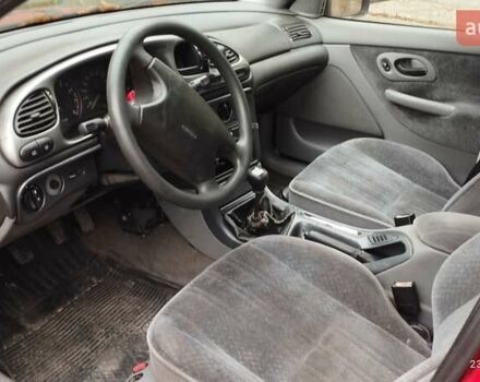 Червоний Форд Мондео, об'ємом двигуна 1.8 л та пробігом 273 тис. км за 1200 $, фото 11 на Automoto.ua