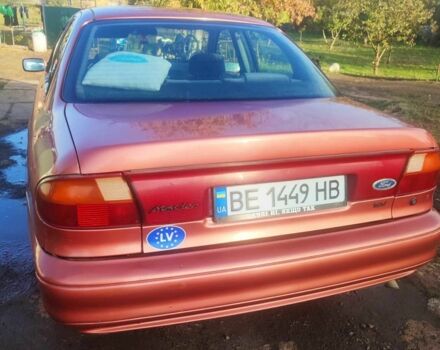 Красный Форд Мондео, объемом двигателя 2 л и пробегом 346 тыс. км за 2500 $, фото 3 на Automoto.ua