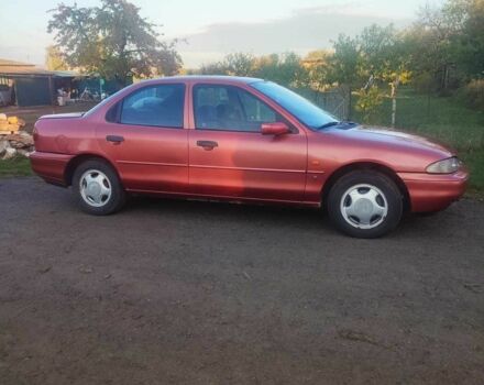 Красный Форд Мондео, объемом двигателя 2 л и пробегом 346 тыс. км за 2500 $, фото 4 на Automoto.ua