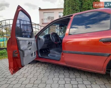 Красный Форд Мондео, объемом двигателя 1.6 л и пробегом 350 тыс. км за 1700 $, фото 4 на Automoto.ua