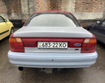 Червоний Форд Мондео, об'ємом двигуна 1.6 л та пробігом 261 тис. км за 1600 $, фото 2 на Automoto.ua