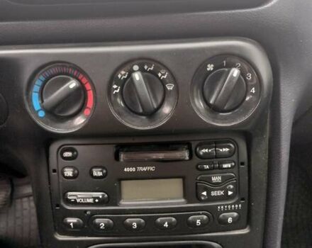 Красный Форд Мондео, объемом двигателя 1.6 л и пробегом 194 тыс. км за 2700 $, фото 11 на Automoto.ua