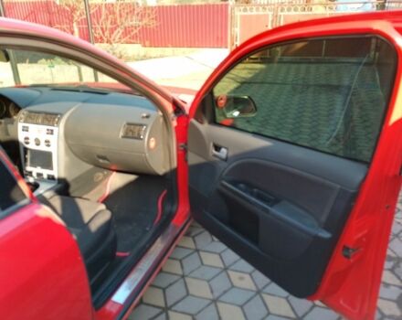 Красный Форд Мондео, объемом двигателя 1.8 л и пробегом 352 тыс. км за 3000 $, фото 10 на Automoto.ua