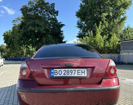 Красный Форд Мондео, объемом двигателя 1.8 л и пробегом 330 тыс. км за 3200 $, фото 3 на Automoto.ua
