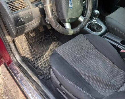 Красный Форд Мондео, объемом двигателя 1.8 л и пробегом 1 тыс. км за 1700 $, фото 4 на Automoto.ua