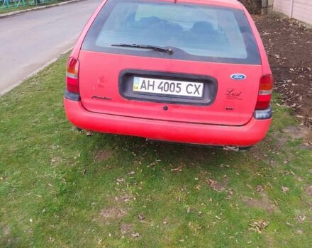 Красный Форд Мондео, объемом двигателя 1.8 л и пробегом 256 тыс. км за 800 $, фото 7 на Automoto.ua