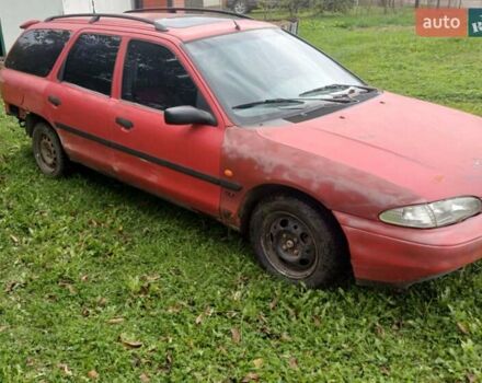 Красный Форд Мондео, объемом двигателя 1.8 л и пробегом 430 тыс. км за 900 $, фото 8 на Automoto.ua