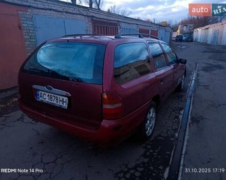 Красный Форд Мондео, объемом двигателя 1.75 л и пробегом 300 тыс. км за 1050 $, фото 7 на Automoto.ua