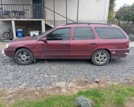 Форд Мондео 1998 в Мукачеве на Automoto.ua Красный Форд Мондео, объемом двигателя 2 л и пробегом 386 тыс. км за 800 $, фото 2 на Automoto.ua