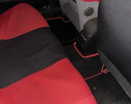 Червоний Форд Мондео, об'ємом двигуна 1.8 л та пробігом 370 тис. км за 2200 $, фото 5 на Automoto.ua