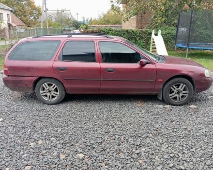 Форд Мондео 1998 в Мукачеве на Automoto.ua Красный Форд Мондео, объемом двигателя 2 л и пробегом 386 тыс. км за 800 $, фото 1 на Automoto.ua