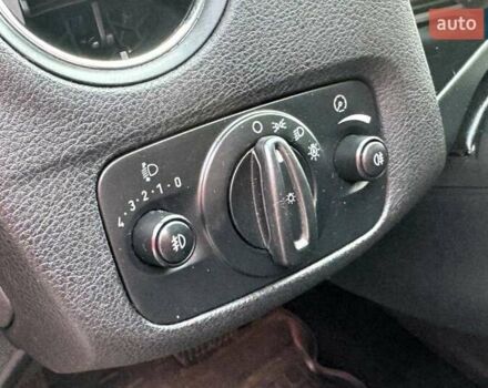 Красный Форд Мондео, объемом двигателя 2 л и пробегом 266 тыс. км за 5790 $, фото 21 на Automoto.ua