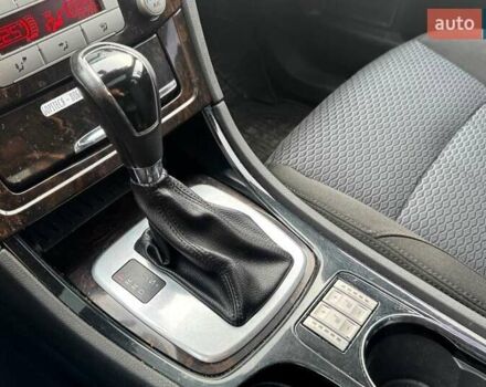 Красный Форд Мондео, объемом двигателя 2 л и пробегом 266 тыс. км за 5990 $, фото 24 на Automoto.ua