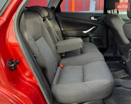 Красный Форд Мондео, объемом двигателя 2 л и пробегом 266 тыс. км за 5790 $, фото 10 на Automoto.ua