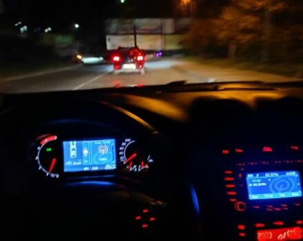 Червоний Форд Мондео, об'ємом двигуна 2 л та пробігом 300 тис. км за 5999 $, фото 12 на Automoto.ua