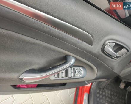 Красный Форд Мондео, объемом двигателя 2 л и пробегом 470 тыс. км за 5999 $, фото 22 на Automoto.ua