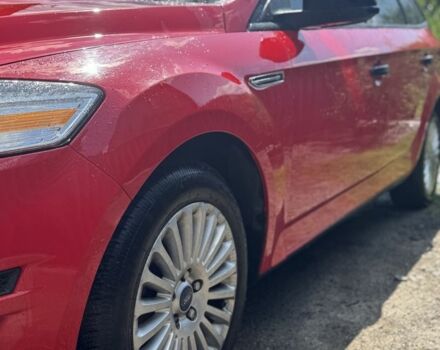 Красный Форд Мондео, объемом двигателя 2 л и пробегом 212 тыс. км за 6500 $, фото 5 на Automoto.ua