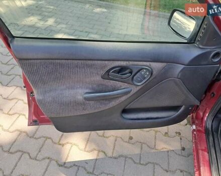 Червоний Форд Мондео, об'ємом двигуна 1.8 л та пробігом 413 тис. км за 1350 $, фото 24 на Automoto.ua