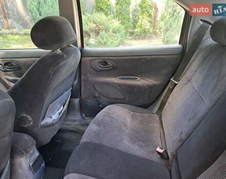 Червоний Форд Мондео, об'ємом двигуна 1.8 л та пробігом 413 тис. км за 1350 $, фото 26 на Automoto.ua