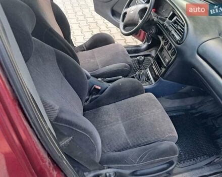 Червоний Форд Мондео, об'ємом двигуна 1.8 л та пробігом 413 тис. км за 1350 $, фото 15 на Automoto.ua