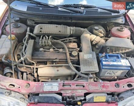 Червоний Форд Мондео, об'ємом двигуна 1.8 л та пробігом 413 тис. км за 1350 $, фото 10 на Automoto.ua