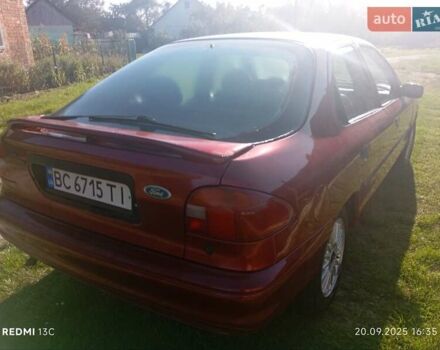 Красный Форд Мондео, объемом двигателя 1.8 л и пробегом 310 тыс. км за 2200 $, фото 3 на Automoto.ua